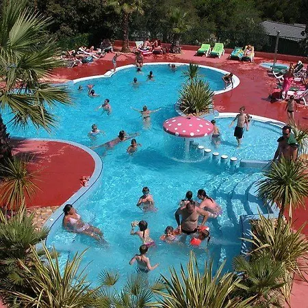 Camping Dans Les Pescalunes Agde