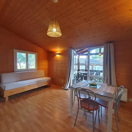 Kemping Dans Les Pescalunes